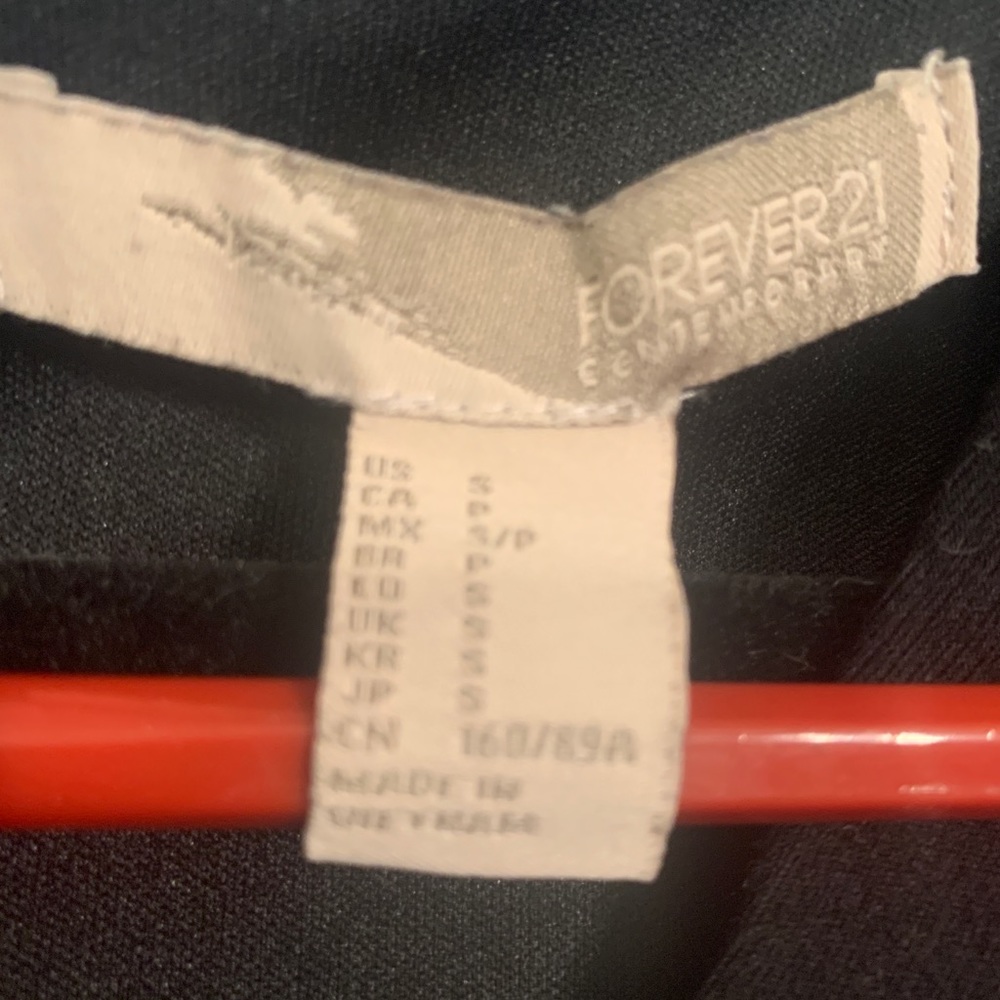 F21 Black Crop V Neck Top ZIP Back - Picture 9 of 11